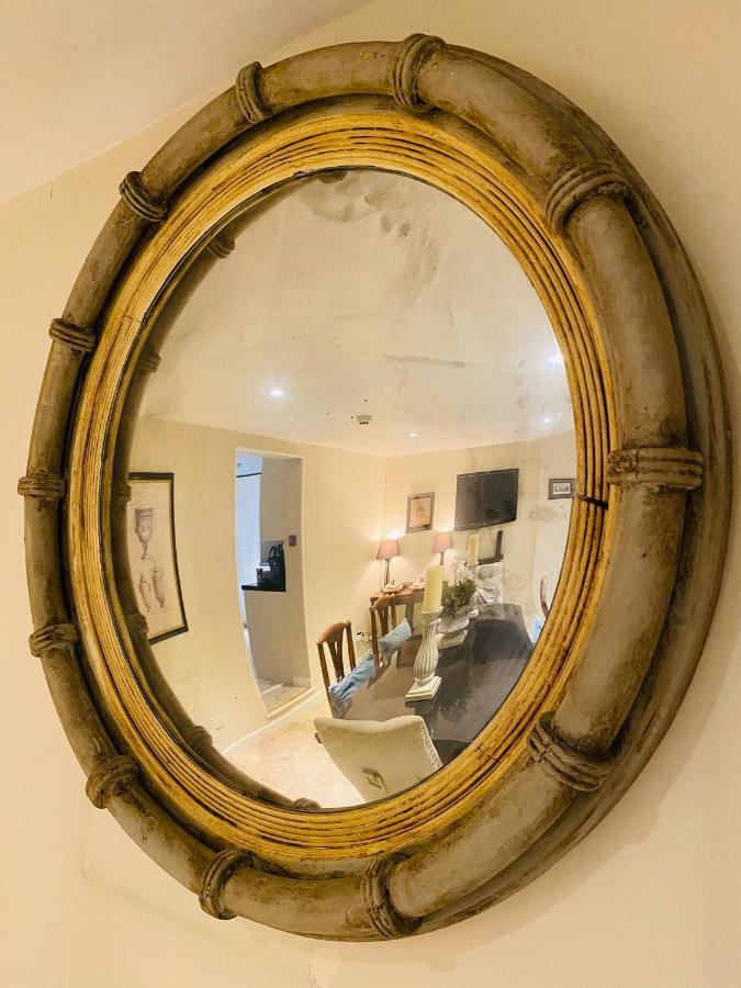 Abbey Mews In The Heart Of Bath, Bath Keys Apartment Екстериор снимка