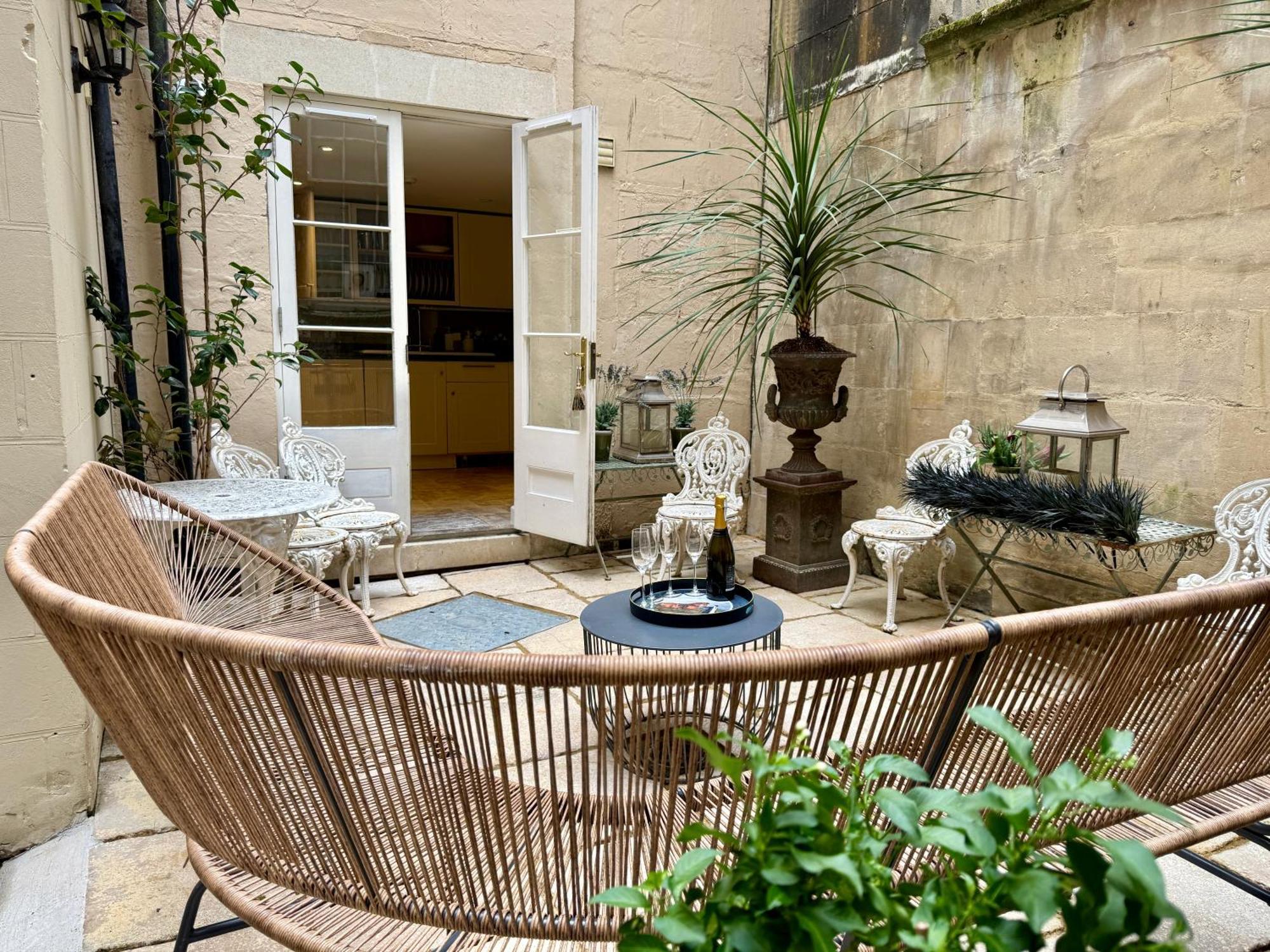 Abbey Mews In The Heart Of Bath, Bath Keys Apartment Екстериор снимка
