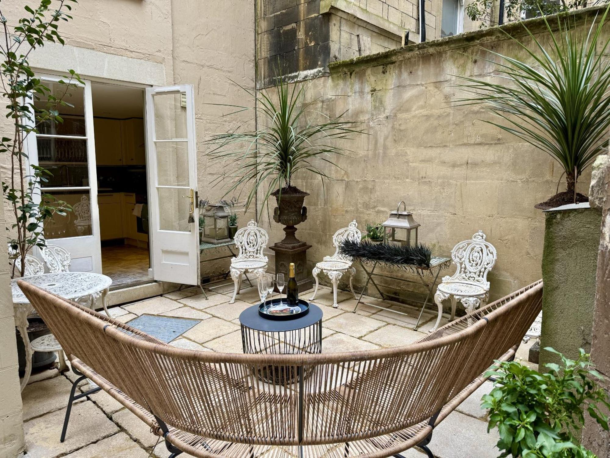 Abbey Mews In The Heart Of Bath, Bath Keys Apartment Екстериор снимка