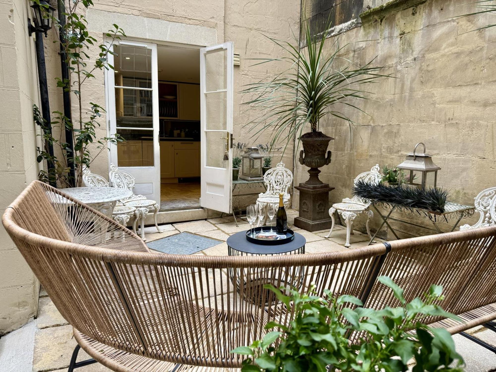 Abbey Mews In The Heart Of Bath, Bath Keys Apartment Екстериор снимка